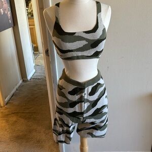 Two piece summer set.